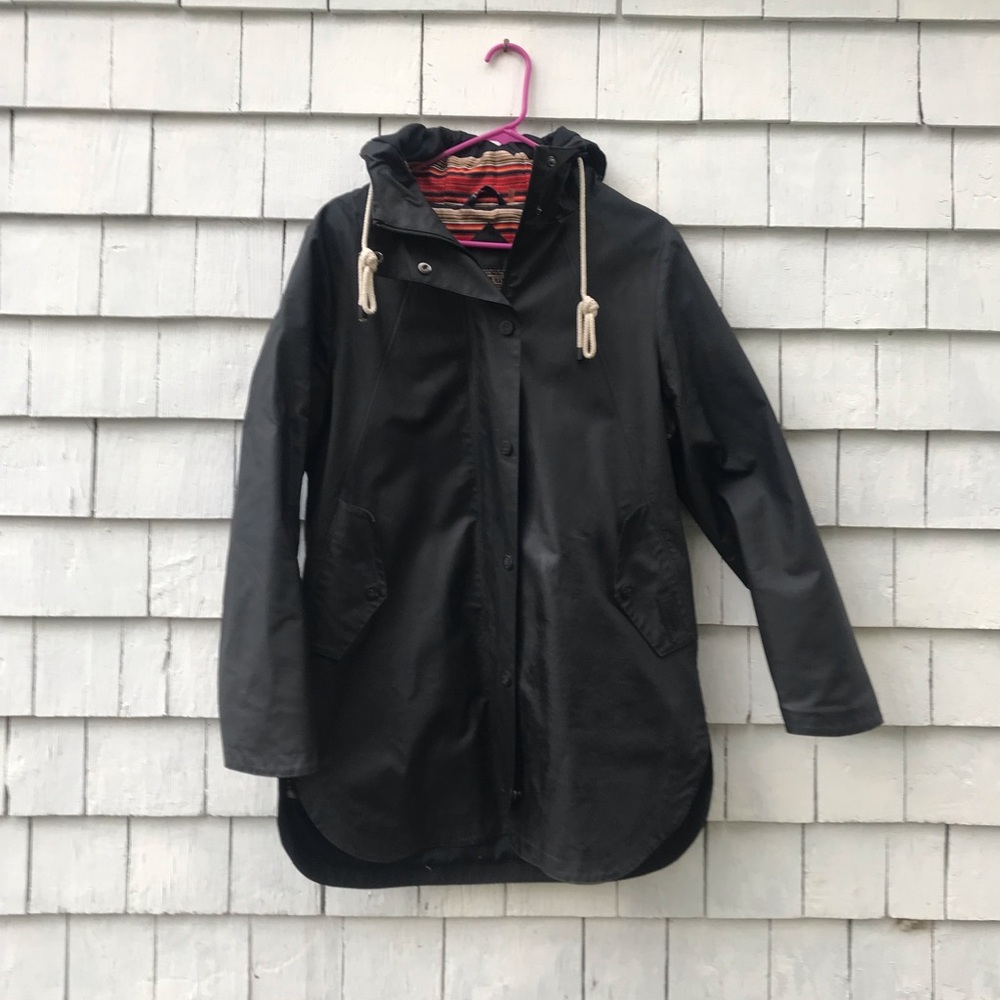 Pendleton Women’s Rain Jacket, Black With Striped… - image 7